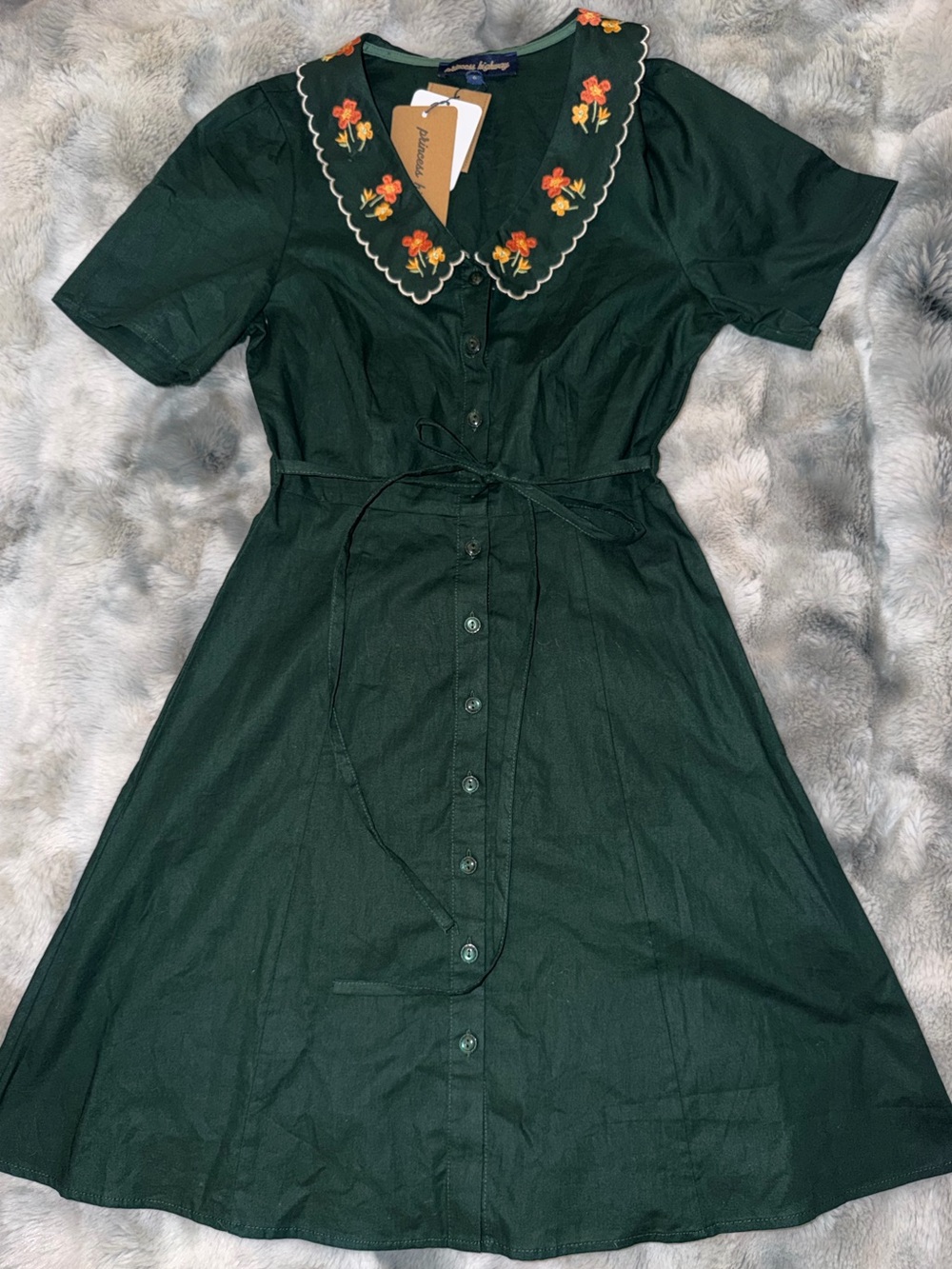 Princess Highway Dark Green Button-Front Dress with Floral Collar cottagecore